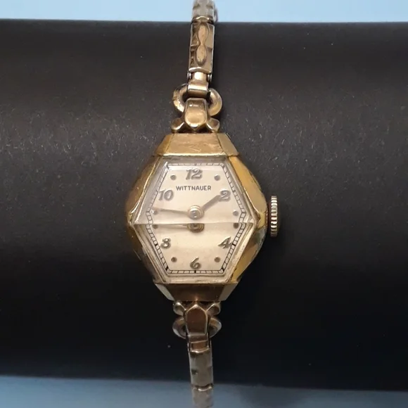Wittnauer | Accessories | Vintage 94s Wittnauer 10k Gold  display picture 1